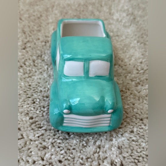 Vintage Ceramic Pickup Truck Home Decor - Picture 4 of 5